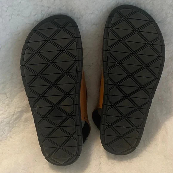 La CANADIENNE Tan Buckle Sandals - Picture 7 of 7